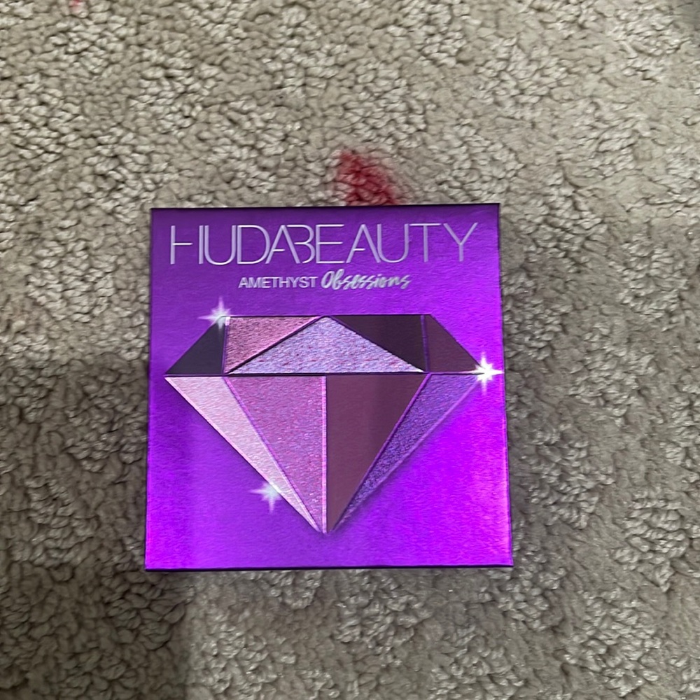 Huda beauty amethyst obsessions